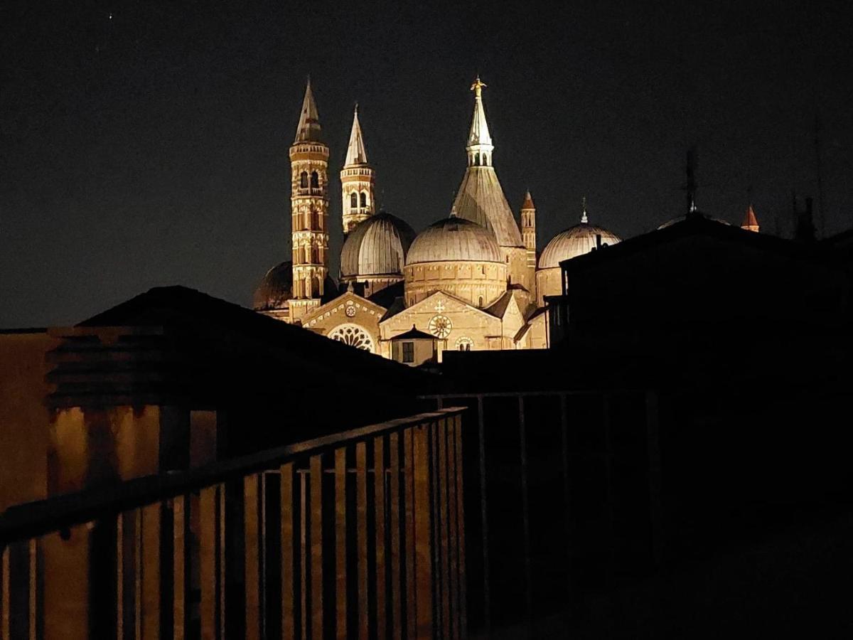 Appartamento SubitoSanto Bilocale Gigliola 9A - Con terrazzo esclusivo Vista cupola Basilica di Sant'Antonio- Padova Esterno foto